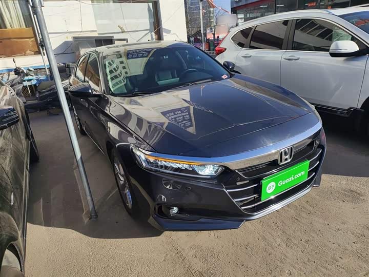 Фото 4 - Honda Accord