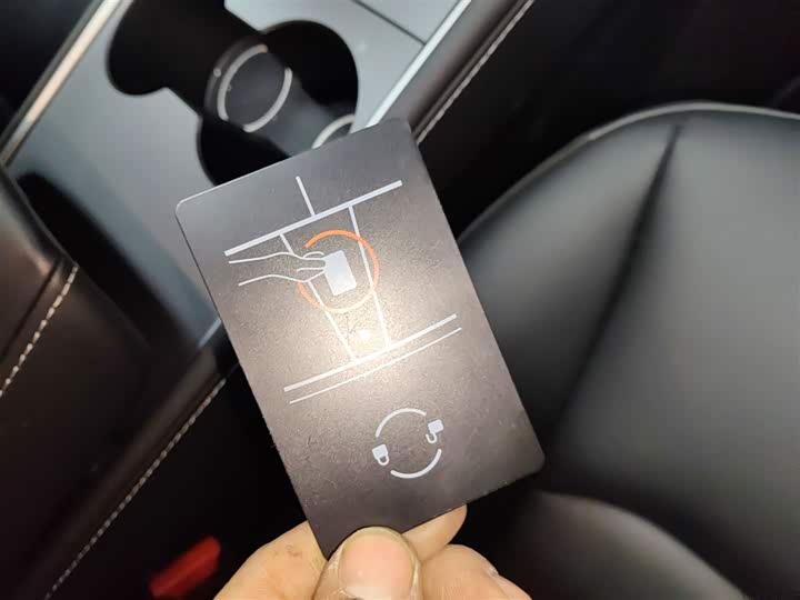 Фото 9 - Tesla Model Y