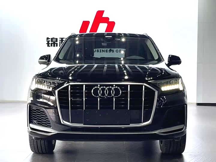 Фото 2 - Audi Q7