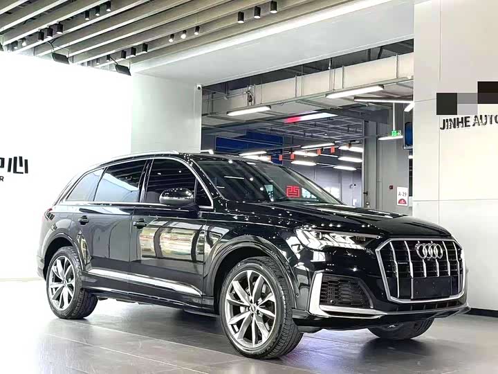 Фото 4 - Audi Q7