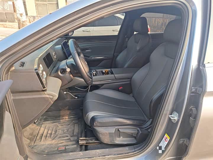 Фото 8 - BYD Qin L