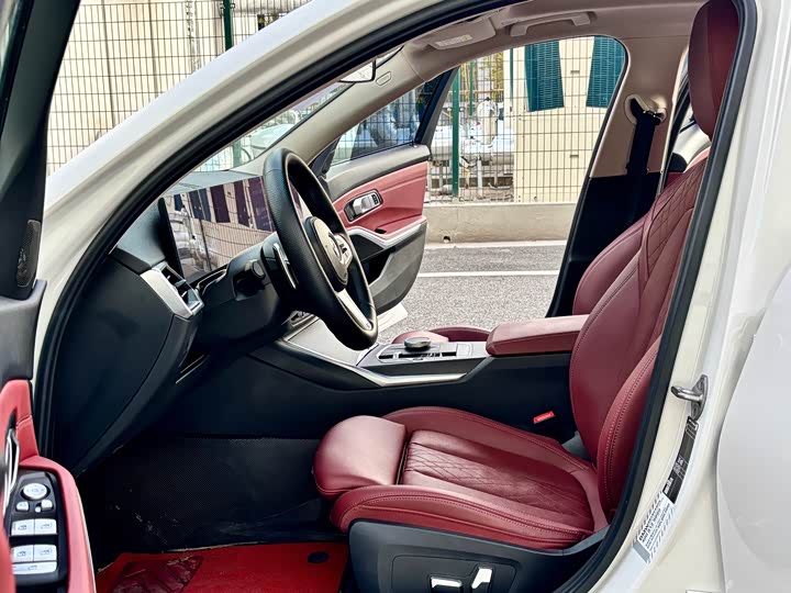 Фото 8 - BMW 3 Series