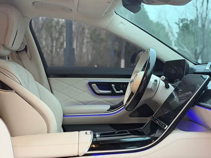 Фото 4 - Mercedes-Benz Maybach S-Class
