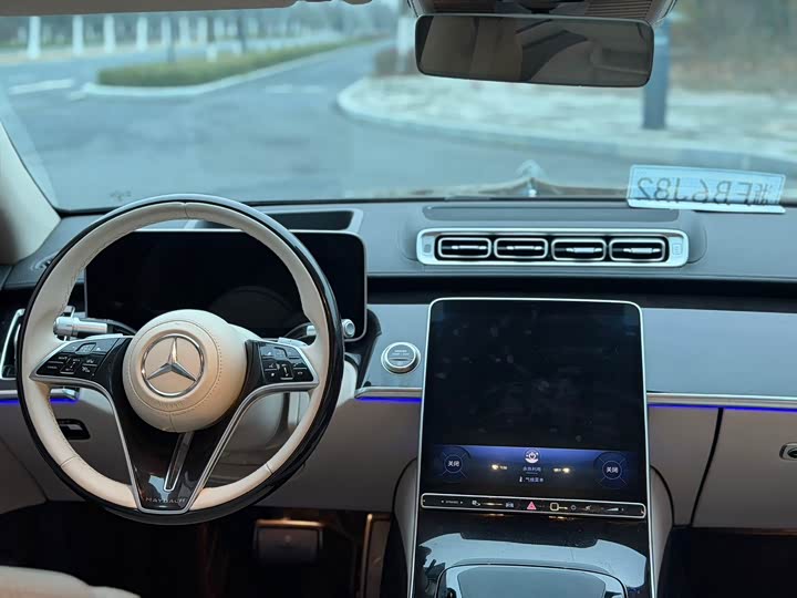 Фото 6 - Mercedes-Benz Maybach S-Class