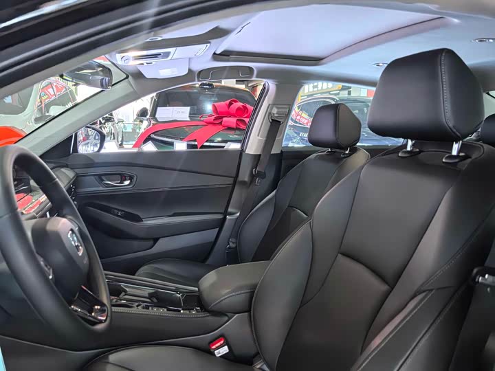 Фото 5 - Honda Inspire