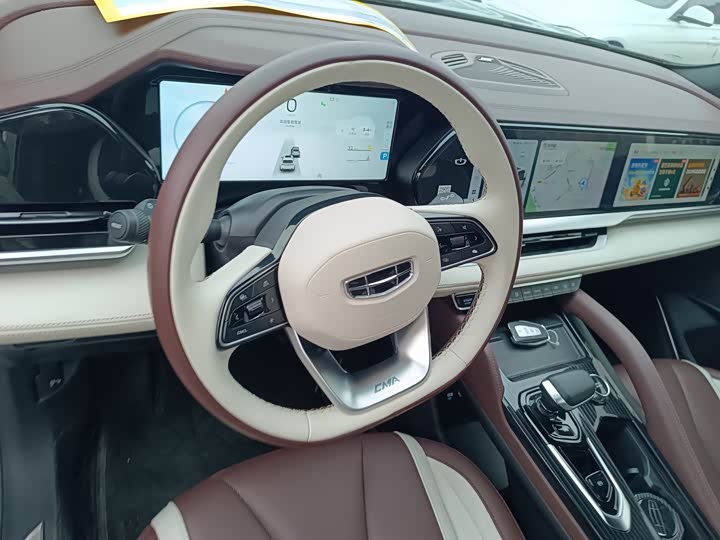 Фото 7 - Geely Monjaro