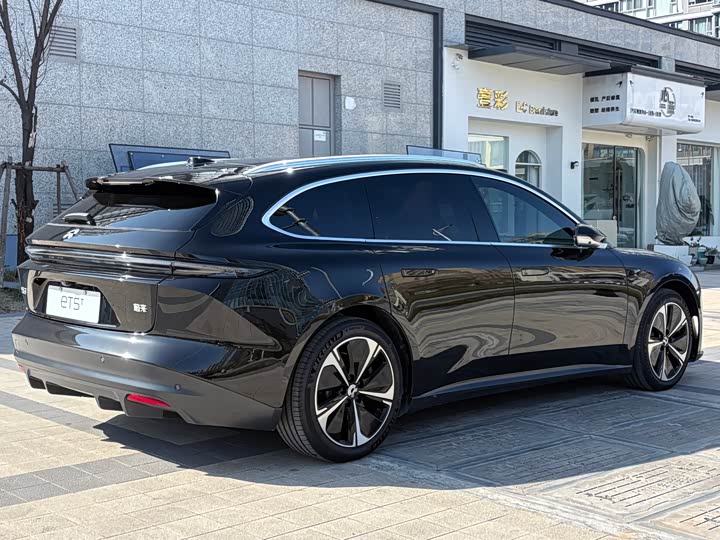 Фото 6 - Nio ET5T