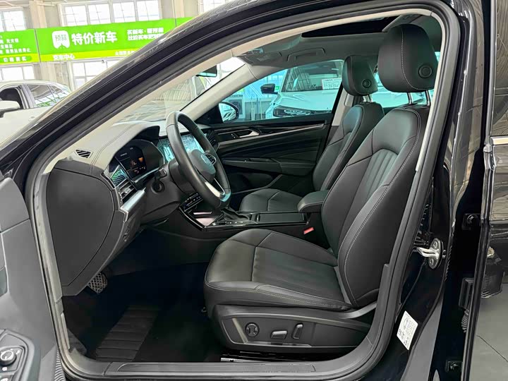 Фото 8 - Volkswagen Passat