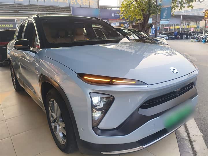Фото 4 - Nio ES6