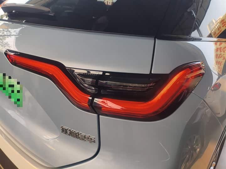 Фото 8 - Nio ES6