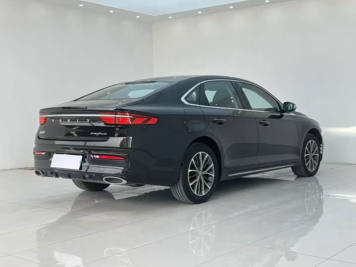 Фото 7 - Geely Preface