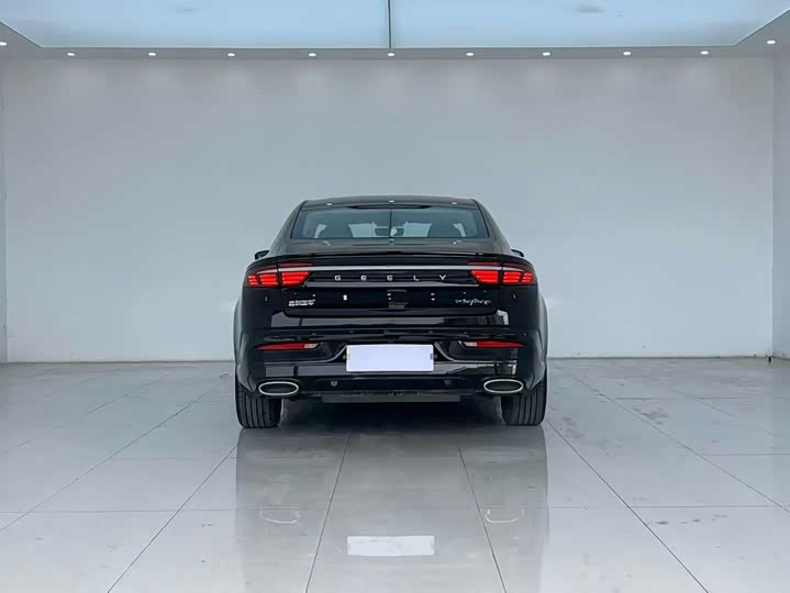 Фото 9 - Geely Preface