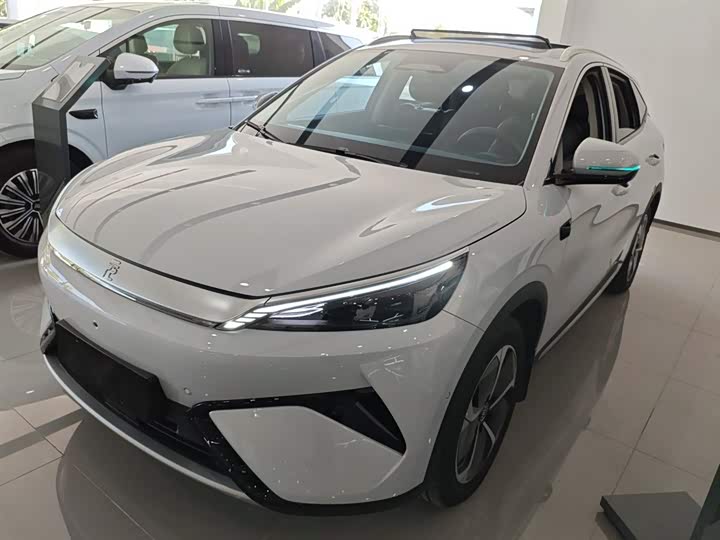 Фото 2 - BYD Yuan Plus