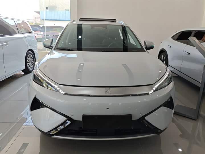 Фото 3 - BYD Yuan Plus