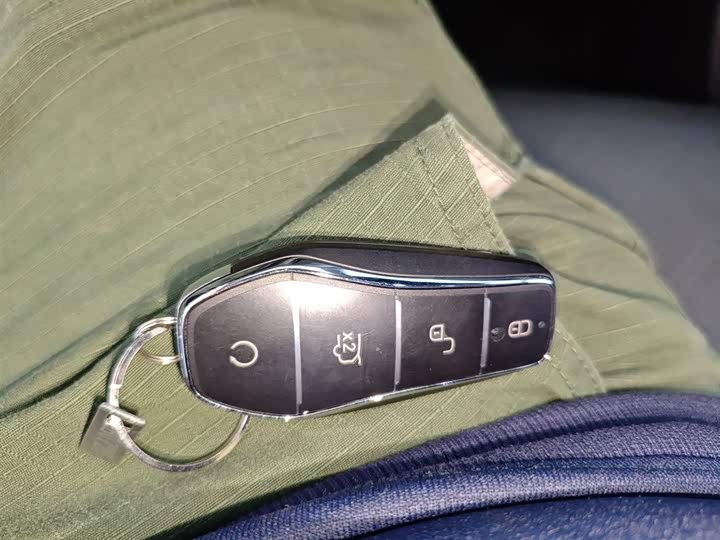 Фото 9 - BYD Yuan Plus