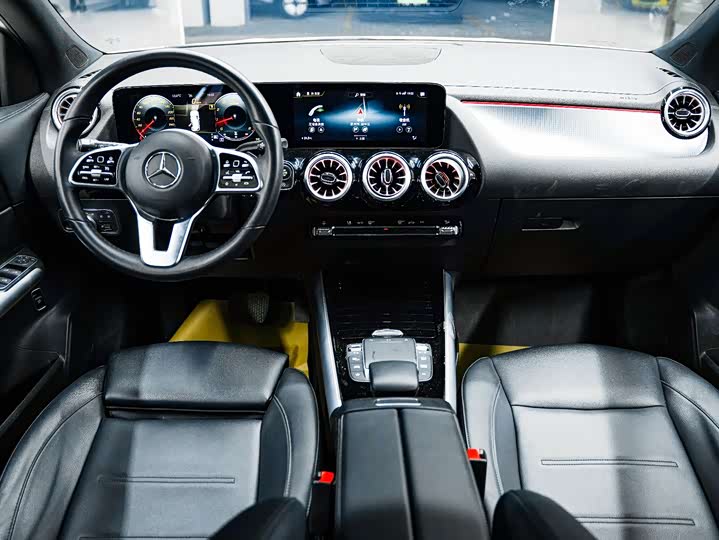 Фото 4 - Mercedes-Benz GLA-Class