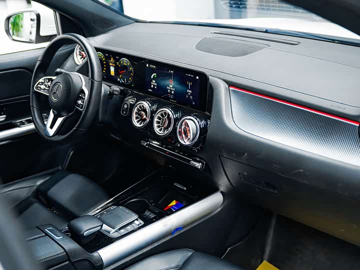 Фото 6 - Mercedes-Benz GLA-Class