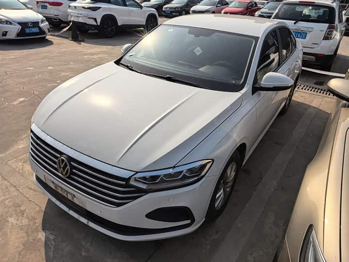 Фото 1 - Volkswagen Lavida