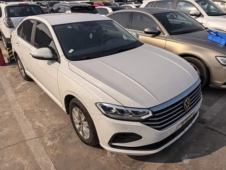 Фото 3 - Volkswagen Lavida