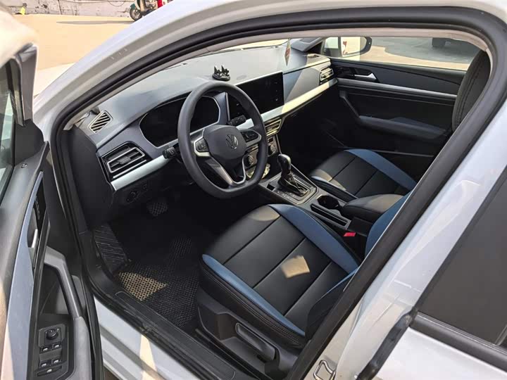 Фото 8 - Volkswagen Lavida