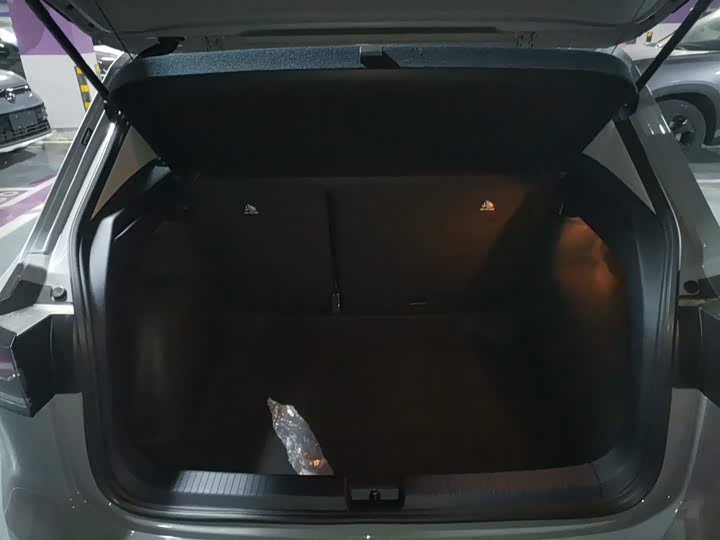 Фото 9 - Volkswagen Tharu