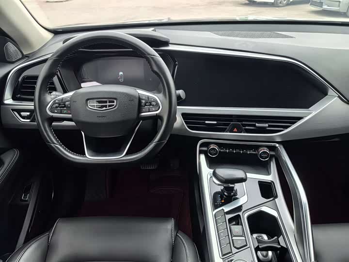 Фото 7 - Geely Tugella