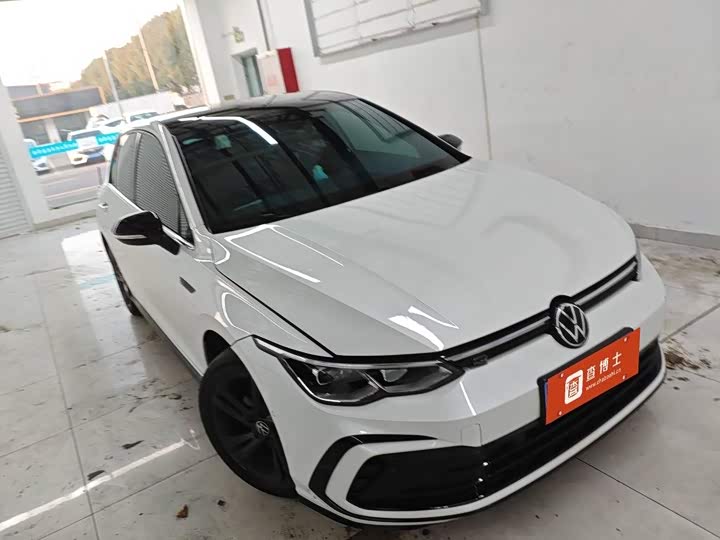 Фото 2 - Volkswagen Golf