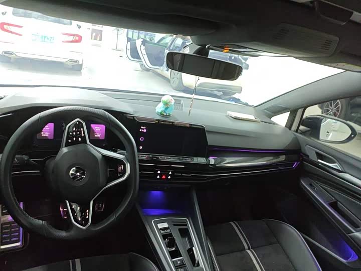 Фото 7 - Volkswagen Golf