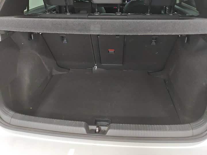 Фото 9 - Volkswagen Golf