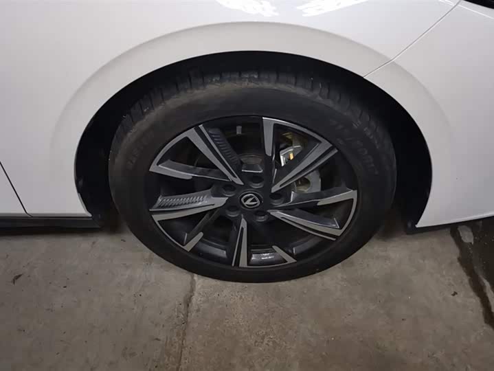 Фото 6 - Changan Yida