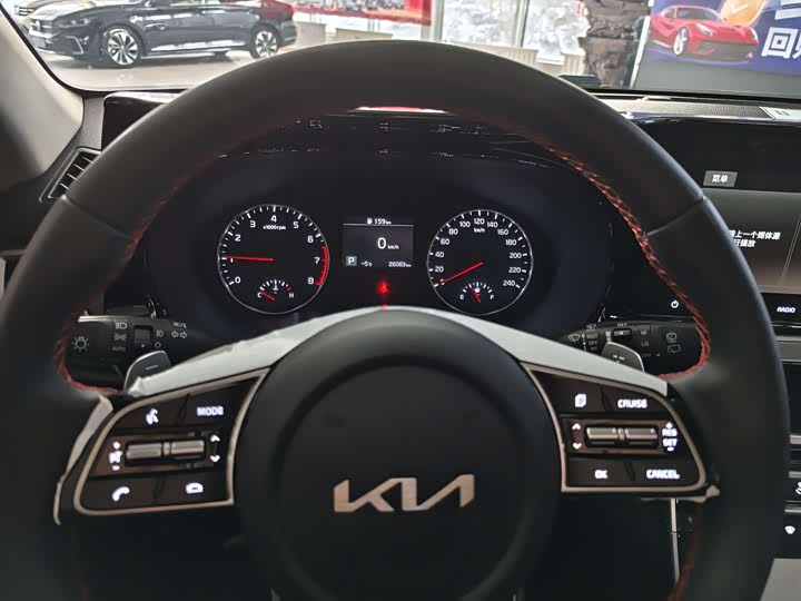 Фото 9 - Kia KX3