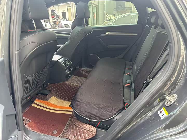 Фото 6 - Audi Q5L Sportback