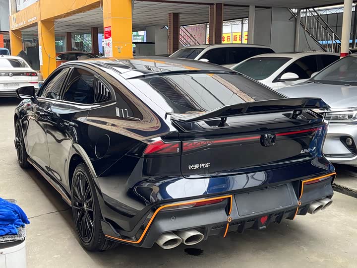 Фото 7 - Changan UNI-V