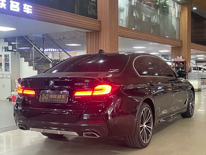 Фото 6 - BMW 5 Series