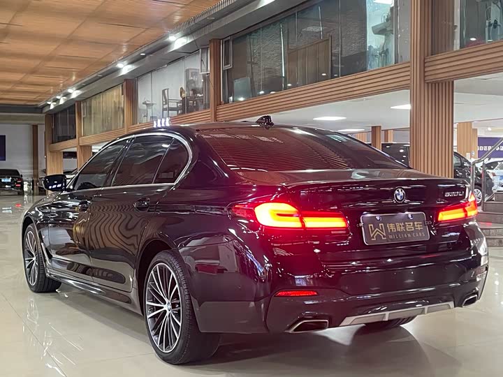 Фото 8 - BMW 5 Series