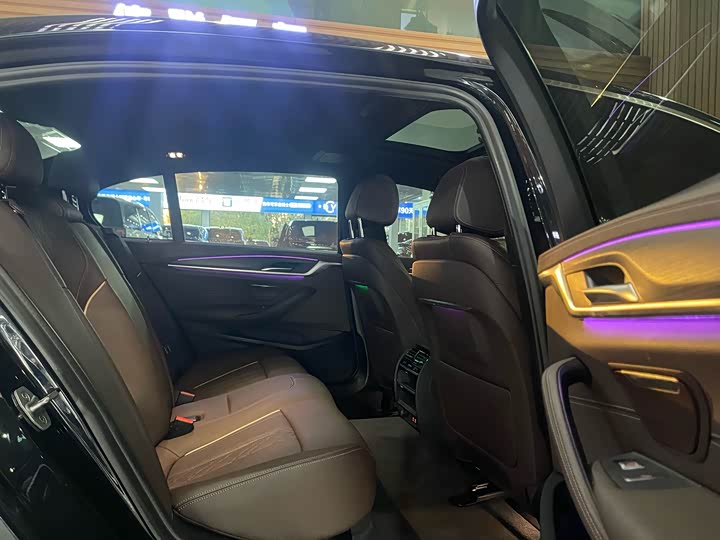 Фото 9 - BMW 5 Series