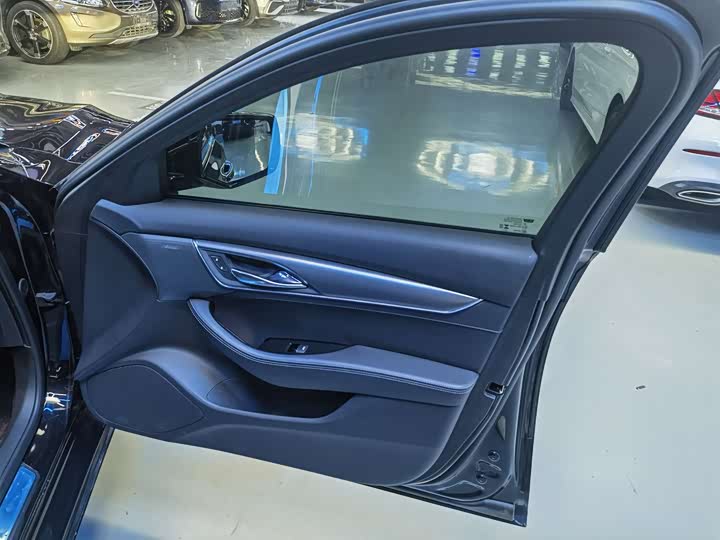 Фото 5 - Cadillac CT5