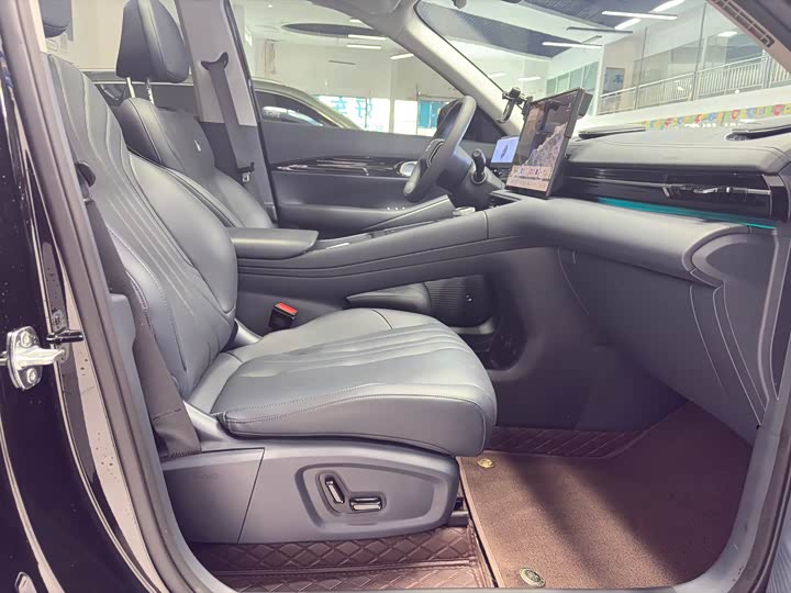 Фото 9 - Geely Galaxy E5