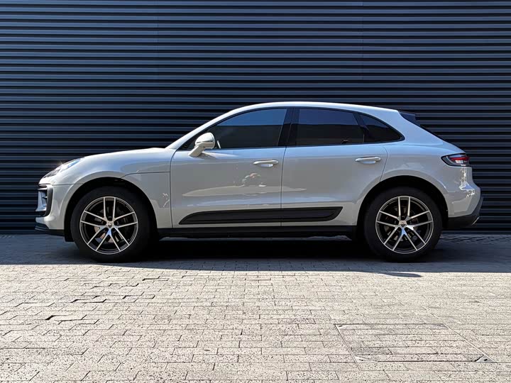 Фото 2 - Porsche Macan