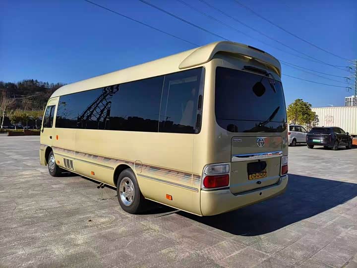Фото 6 - Toyota Coaster