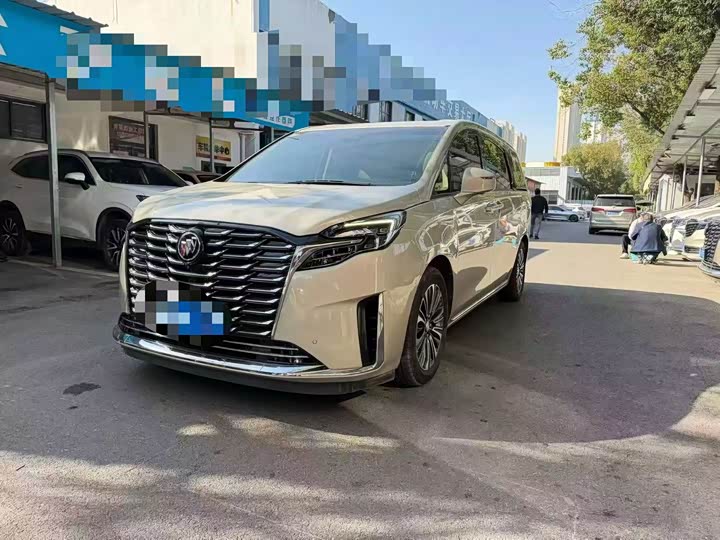 Фото 1 - Buick GL8 ES