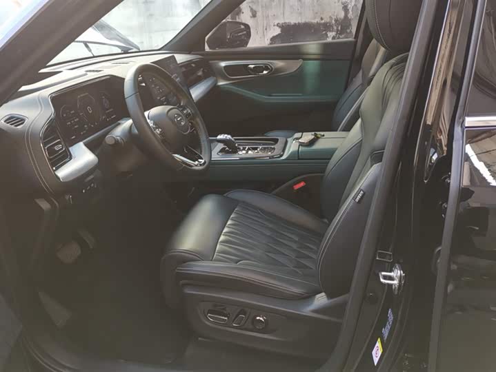 Фото 9 - GAC Trumpchi GS8