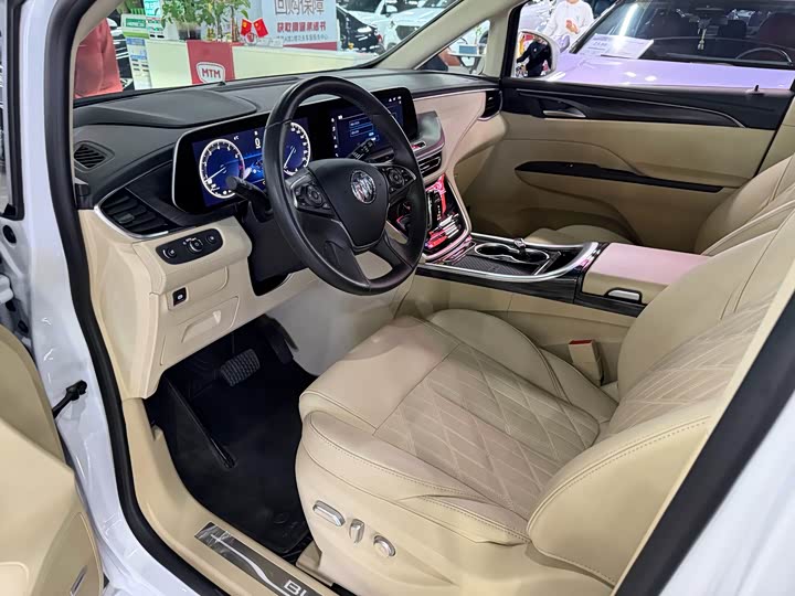 Фото 7 - Buick GL8 ES