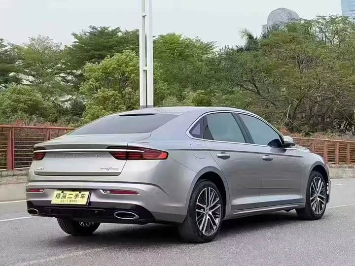 Фото 7 - Geely Preface