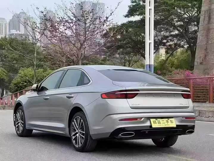 Фото 9 - Geely Preface