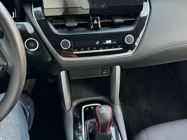 Фото 8 - Toyota Corolla Cross