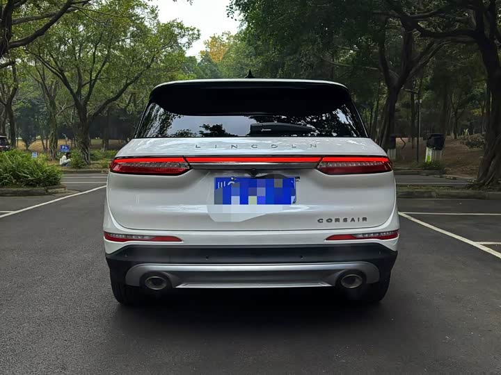 Фото 9 - Lincoln Corsair