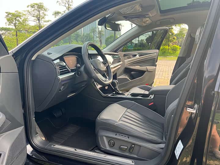 Фото 4 - Volkswagen Passat