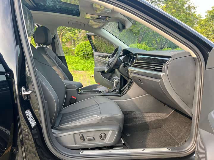 Фото 6 - Volkswagen Passat