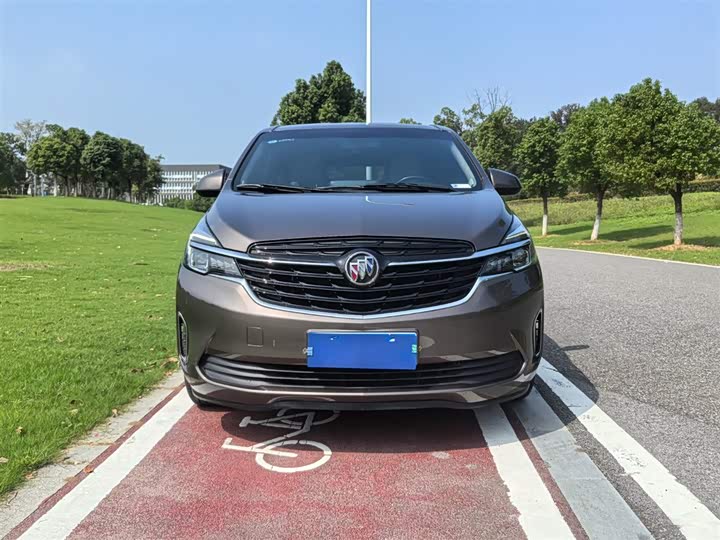 Фото 3 - Buick GL8 ES